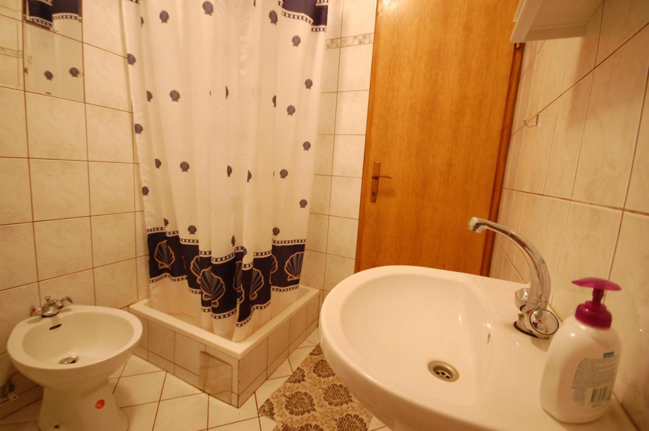 Apartment Ivan By El-Pi Tours มาลินสกา ภายนอก รูปภาพ