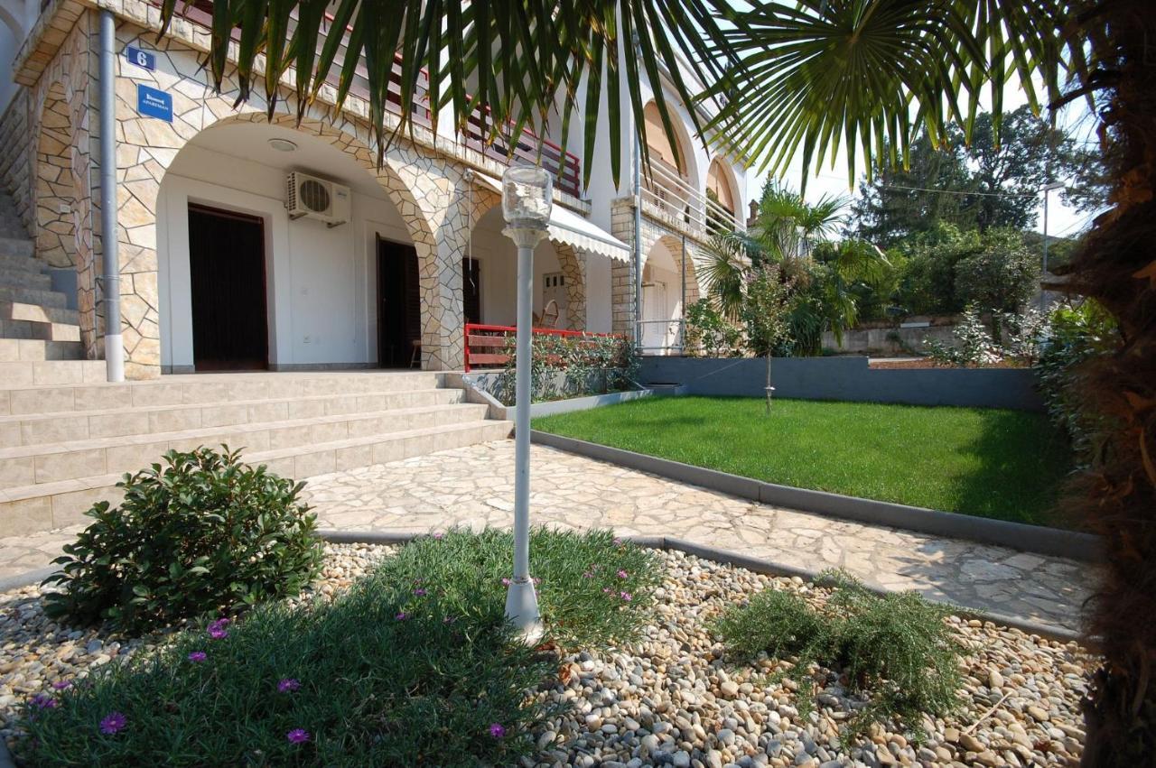 Apartment Ivan By El-Pi Tours มาลินสกา ภายนอก รูปภาพ