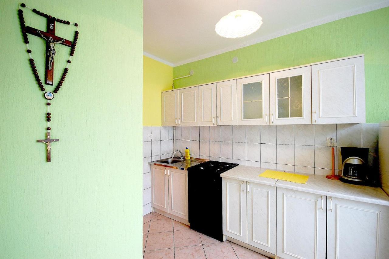Apartment Ivan By El-Pi Tours มาลินสกา ภายนอก รูปภาพ